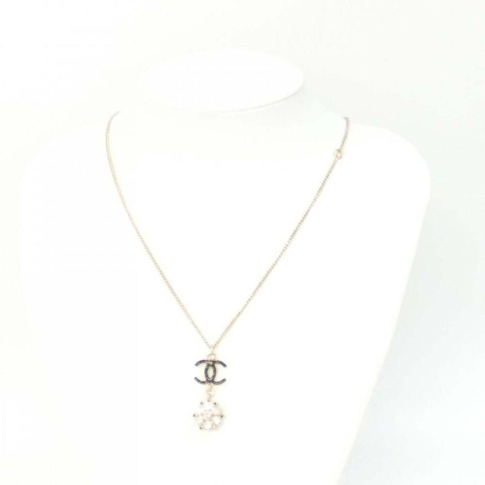 CHANEL Black Necklace - Picture 5 of 5